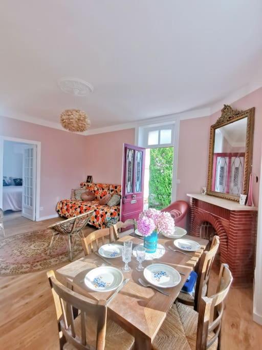 Au Coin Fleuri Villa ลา แบร์เนอรี ออง เรตซ์ ภายนอก รูปภาพ
